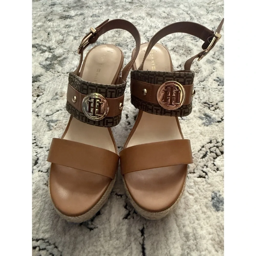 Tommy Hilfiger Espadrille Wedge Sandals 6.5 Brown Logo  Platform Ankle Strap